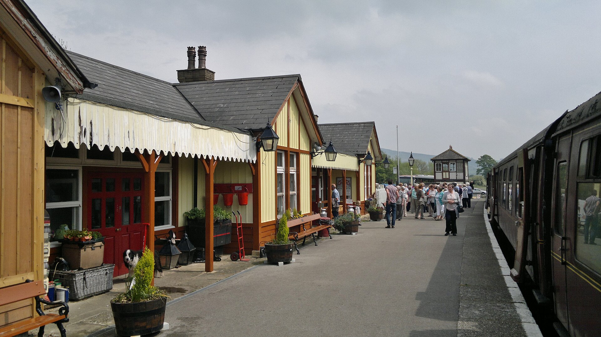 Embsay & Bolton Abbey Steam Railway